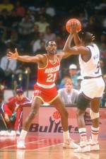 Eric 'Sleppy' Floyd Houston Rockets puts pressure on Darrell Walke- Old Photo