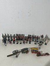VINTAGE MIXED LOT BRITAINS TOY SOLDIERS PLUS OTHERS, SOME ITEMS MIGHT BE DAMAGED