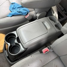 2004-2010 Toyota Sienna Front Center Floor Console Assembly. Oem.