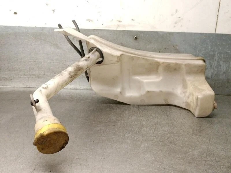 289107623R reservoir lave-glace avant pour RENAULT CLIO IV 1.5 DCI 2012 5695662 - Photo 2/4