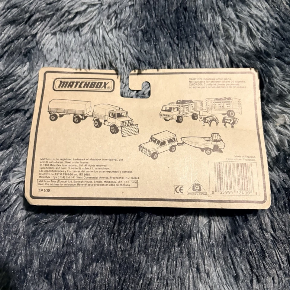 Matchbox Twin Pack TP-108 Green Ford Tractor and Hay Trailer - NIP - Image 2 of 2