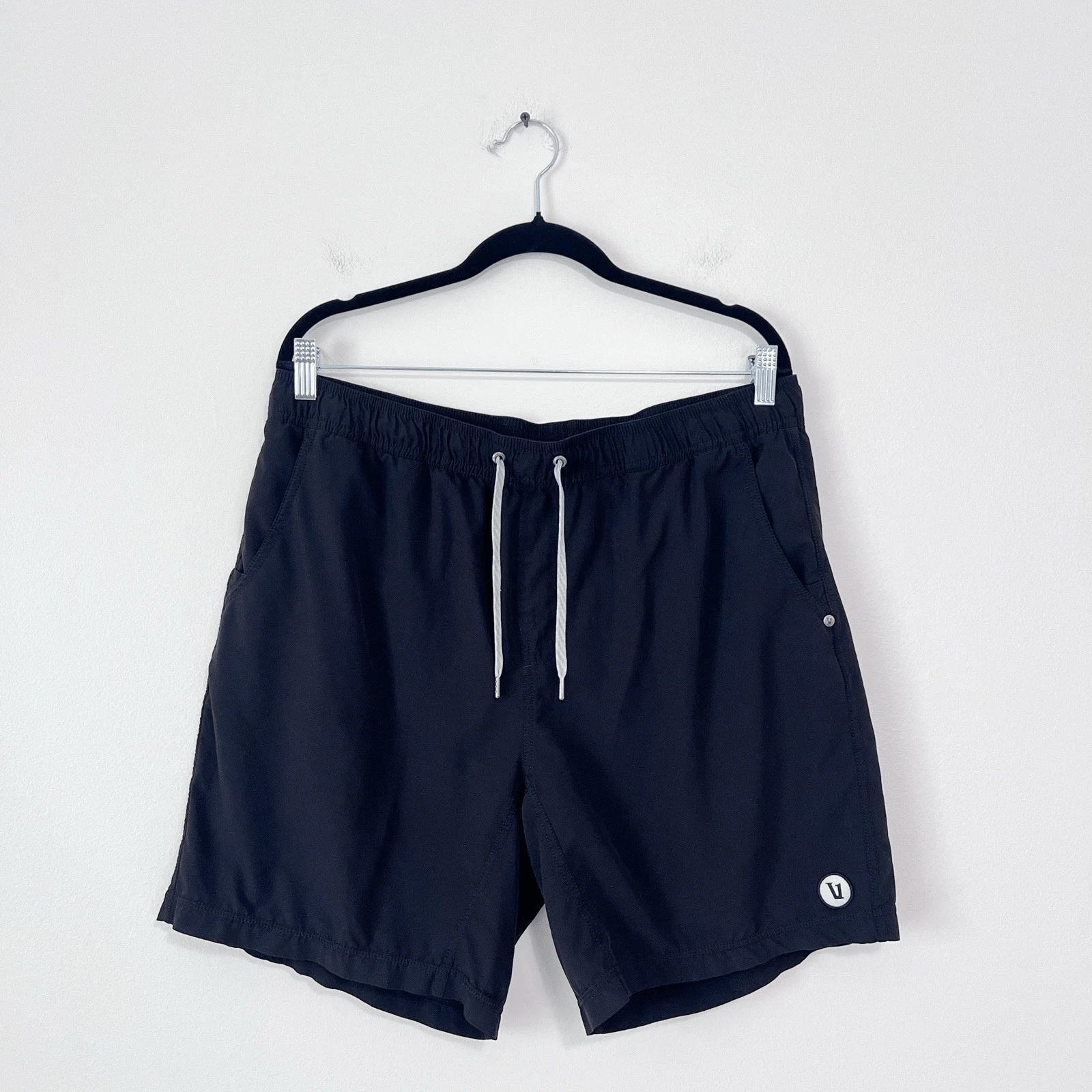 Vuori Kore Shorts Men’s XXL Black Athletic Lined Performance Training Shorts