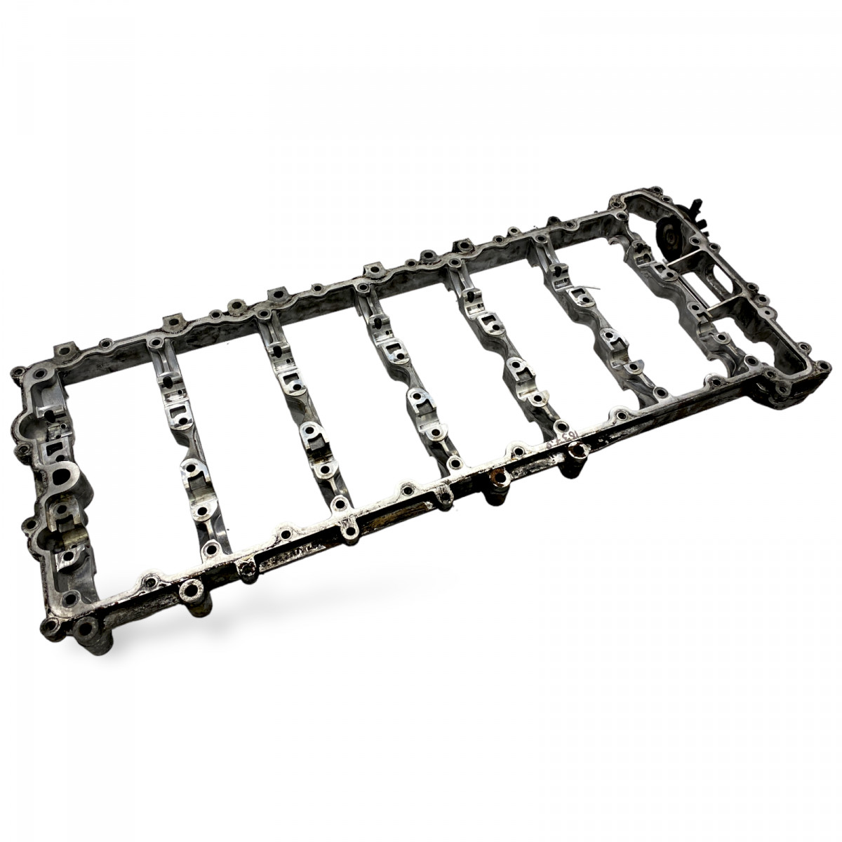 9360100041 A9360100641 Rocker Cover, Lower Part OM936 MERCEDES 