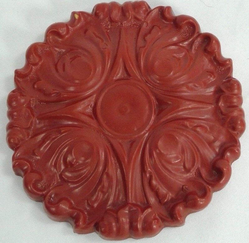 vintage red plastic molding house decoration wall plaque 5.75" diameter 1" thick