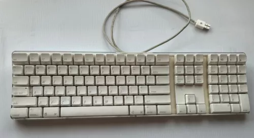 Apple A1048 Keyboard w/USB for Apple Computer 2005 Good Working Condition