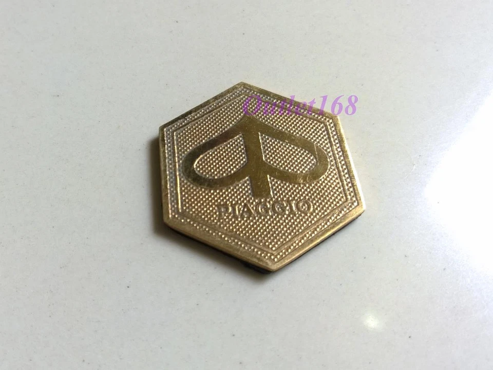 Наклейка с латунной эмблемой скутера Piaggio 125 150 Super Sprint Vespa 41 мм X 48 мм - Изображение 4 из 4