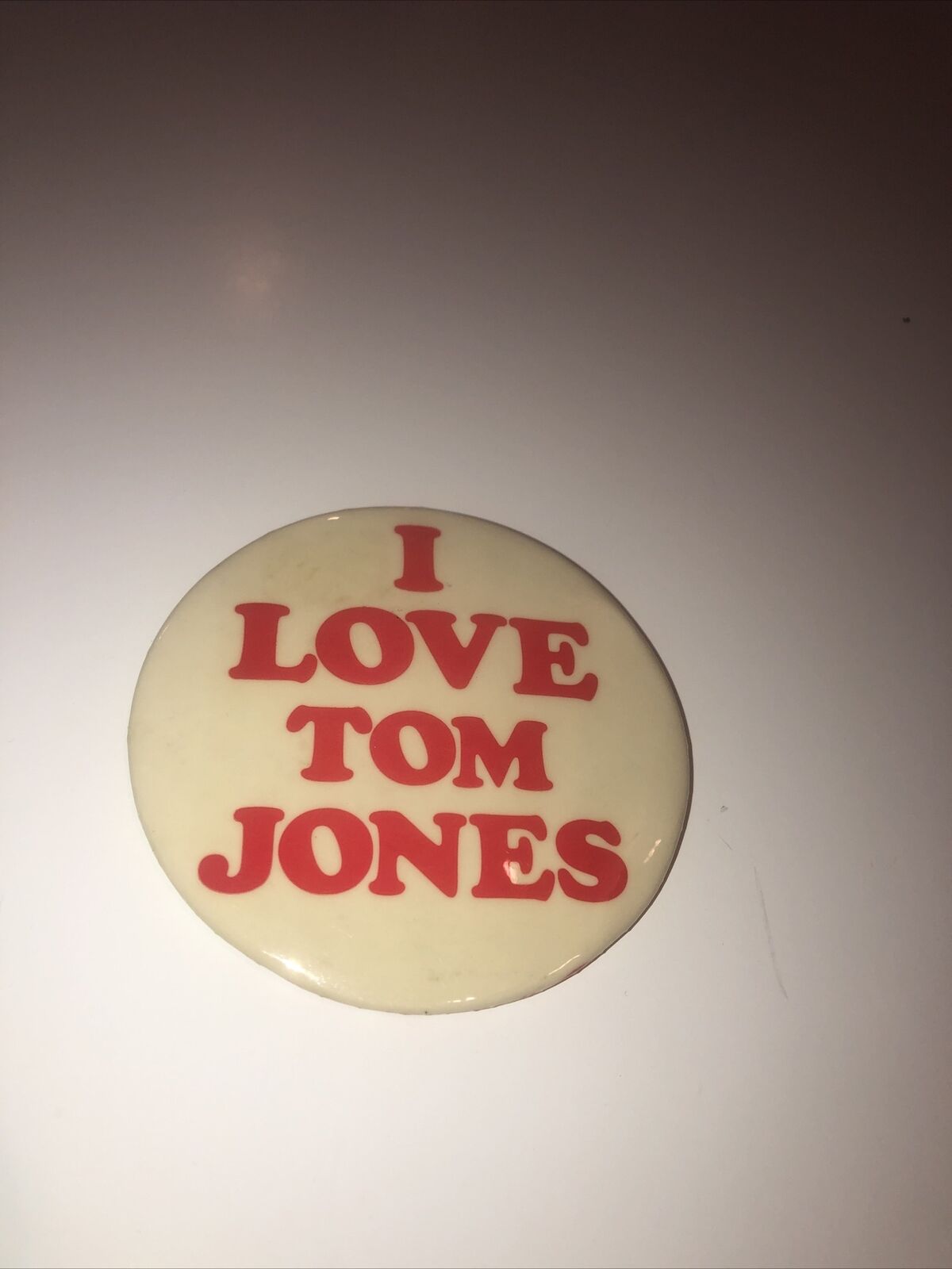 I Love Tom Jones button Sale price pin 70’s vintage Seventies badge pinback A surprise price is realized