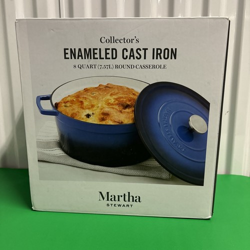 MARTHA STEWART 8 qt/7.57 L Round Enamel Cast Iron Dutch Oven Navy Open