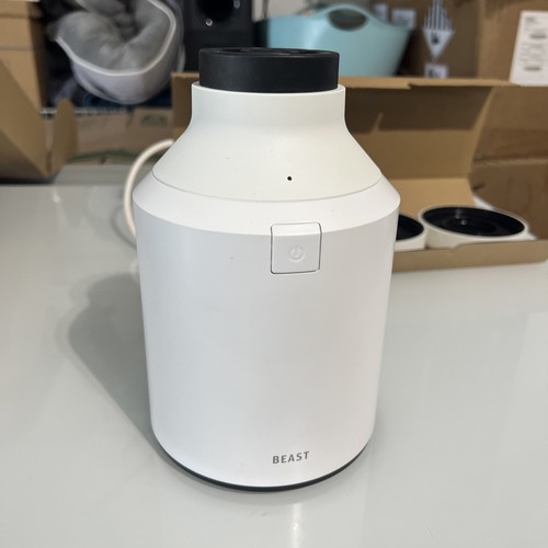 Beast Blender Deluxe - 1000W Blended Drinks & Portable Container - NEW - Picture 6 of 9