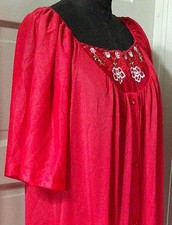 1980's KELLY REED Red Embroidered SS Silky Night Gown 1x Plus Woman