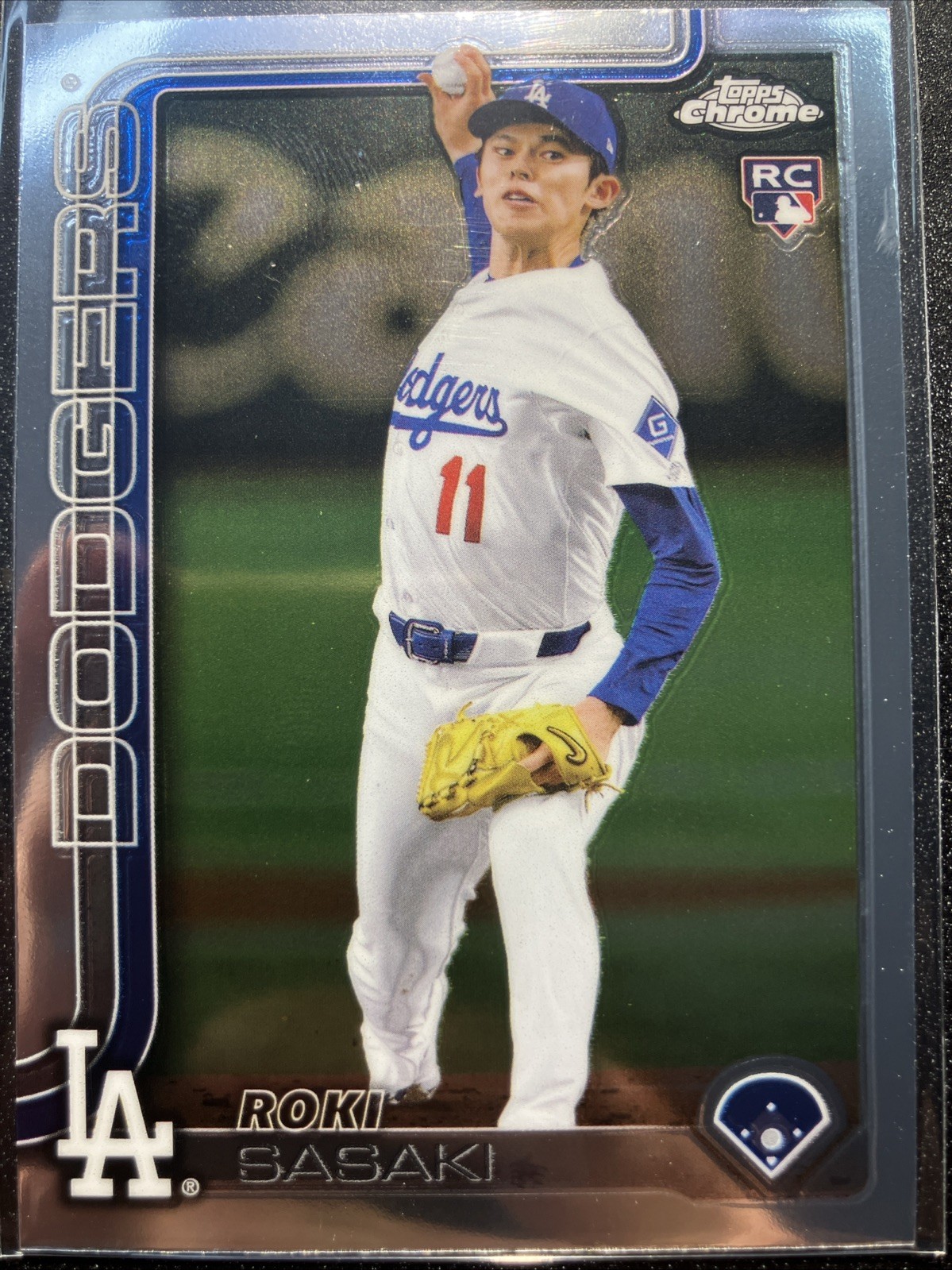 Roki Sasaki ROOKIE – #217 – Topps Chrome 2025