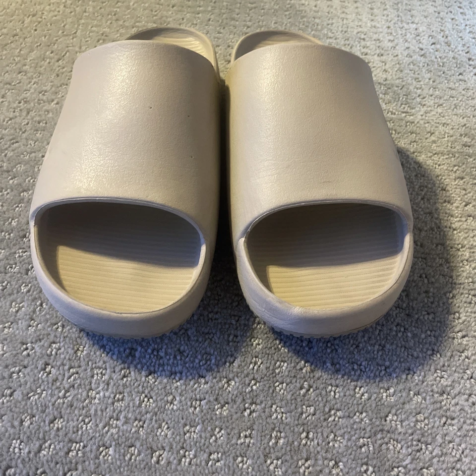 Nike Calm Slides talla 8, buen estado. SIN CAJA Foto 2 de 4