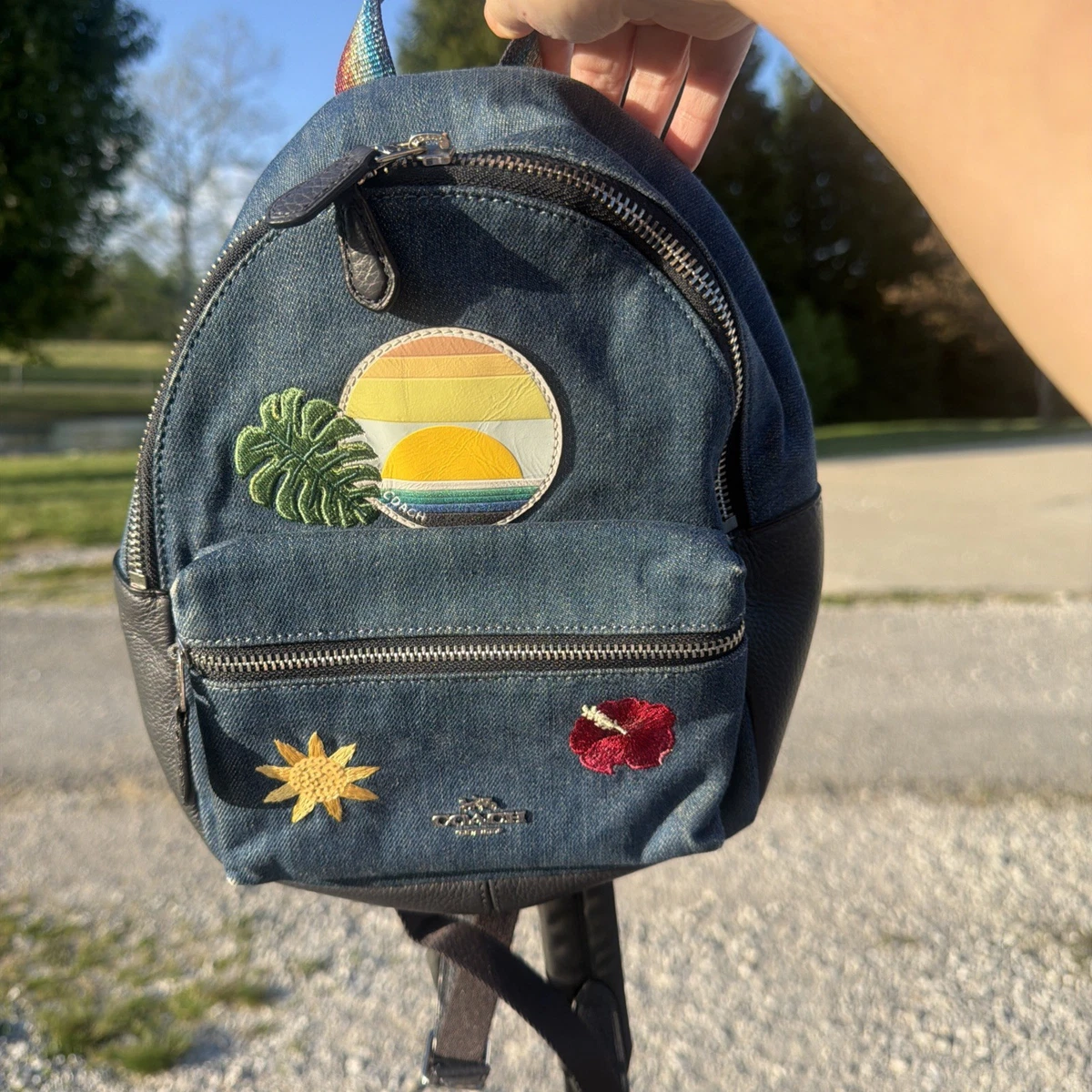 Vintage Women\'s Denim Embroidered Floral Canvas Backpack in Navy Blue, Water-Res Fjallraven Rucksack Bestickt, Ocean Embroidered Backpack  main image 3