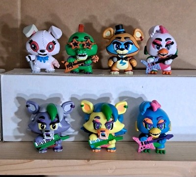 Funko Mystery Minis Five Nights at Freddys Security Breach Lot BL Roxanne Wolf +