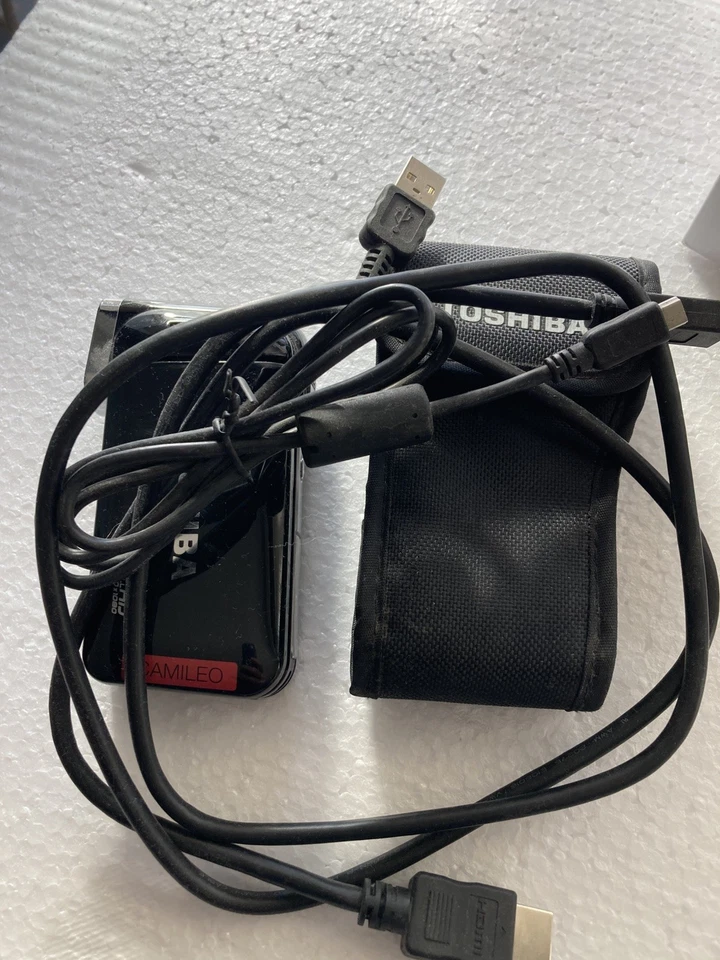 Toshiba Camileo P100 Full HD Pocket Digital Camera & Video Camcorder Black - Image 4 of 4