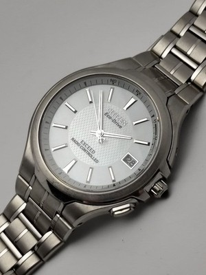 CITIZEN EXCEED Radio Solar Titanium Watch White Pearl Dial Lightweight Used