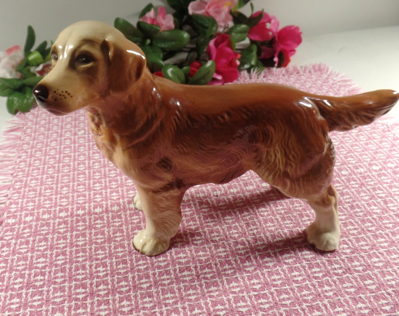Made in England GOLDEN LABRADOR RETRIEVER 9" LONG 7" Tall Vintage
