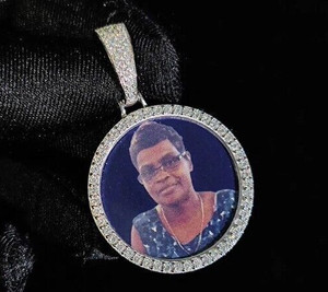 Authentic Trending Engraved Disk Picture Pendant Real Moissanite White Gold Plated Silver