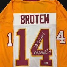 Neal Broten Autographed College-Style Jersey w/ 79 Champs! Inscription Beckett