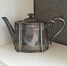 James Dixon & Sons TPBM 8574 Wappengravur Teekanne Kanne