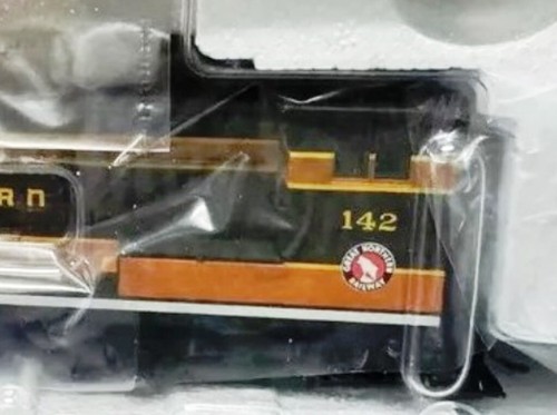 Bowser HO Executive Line - Baldwin VO-1000 Locomotive - Great Northern #142 - Picture 8 of 19