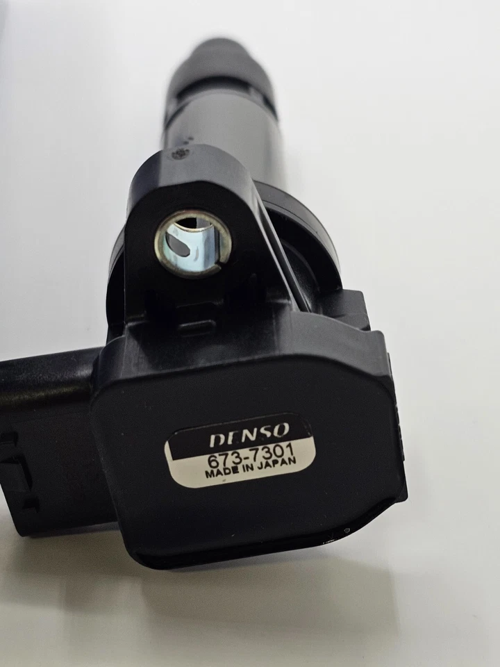 Bobina de encendido directo Denso 673-7301 para Buick Lucerne Cadillac DTS SRX SRS XLR Foto 3 de 4