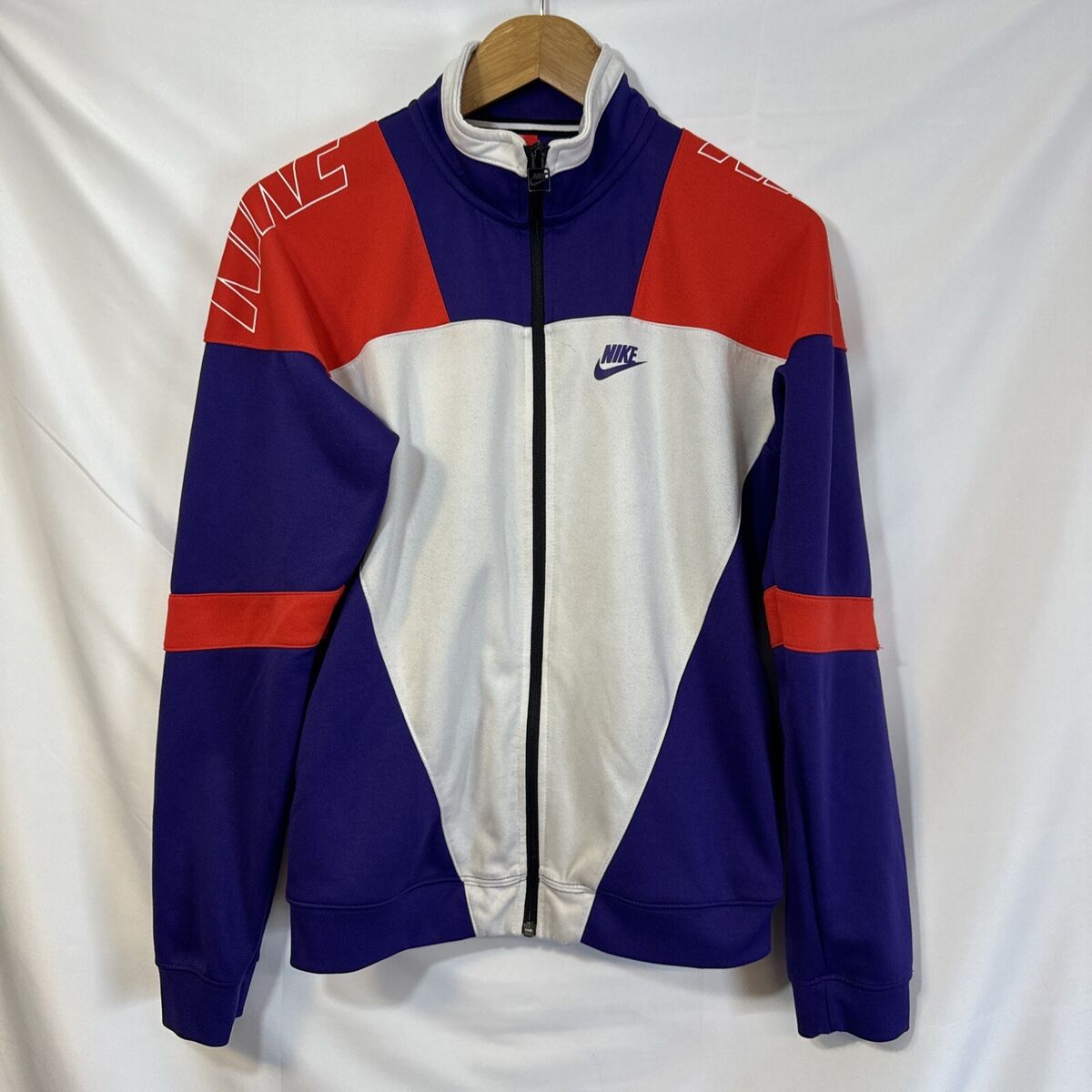 s-l1200.jpg s-l1200.jpg