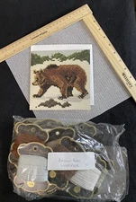 2002 Elizabeth Bradley “BROWN BEAR” Needlepoint Kit Needlework Kit NEW!