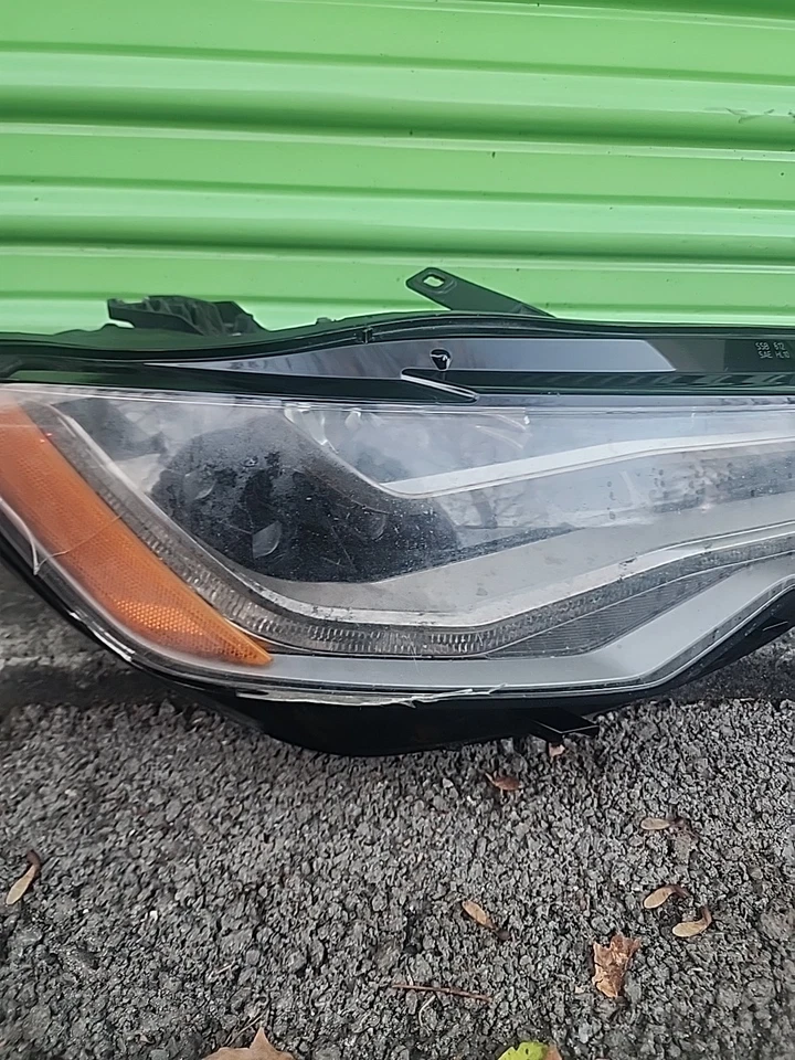 Damage! 2012-2015 AUDI A6 S6 RIGHT PASSENGER SIDE FULL LED HEADLIGHT OEM - Image 4 of 4