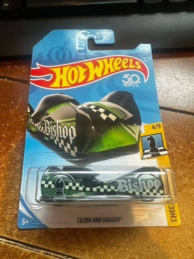 2018 Hot Wheels Checkmate Cloak And Dagger #187 Black/Green