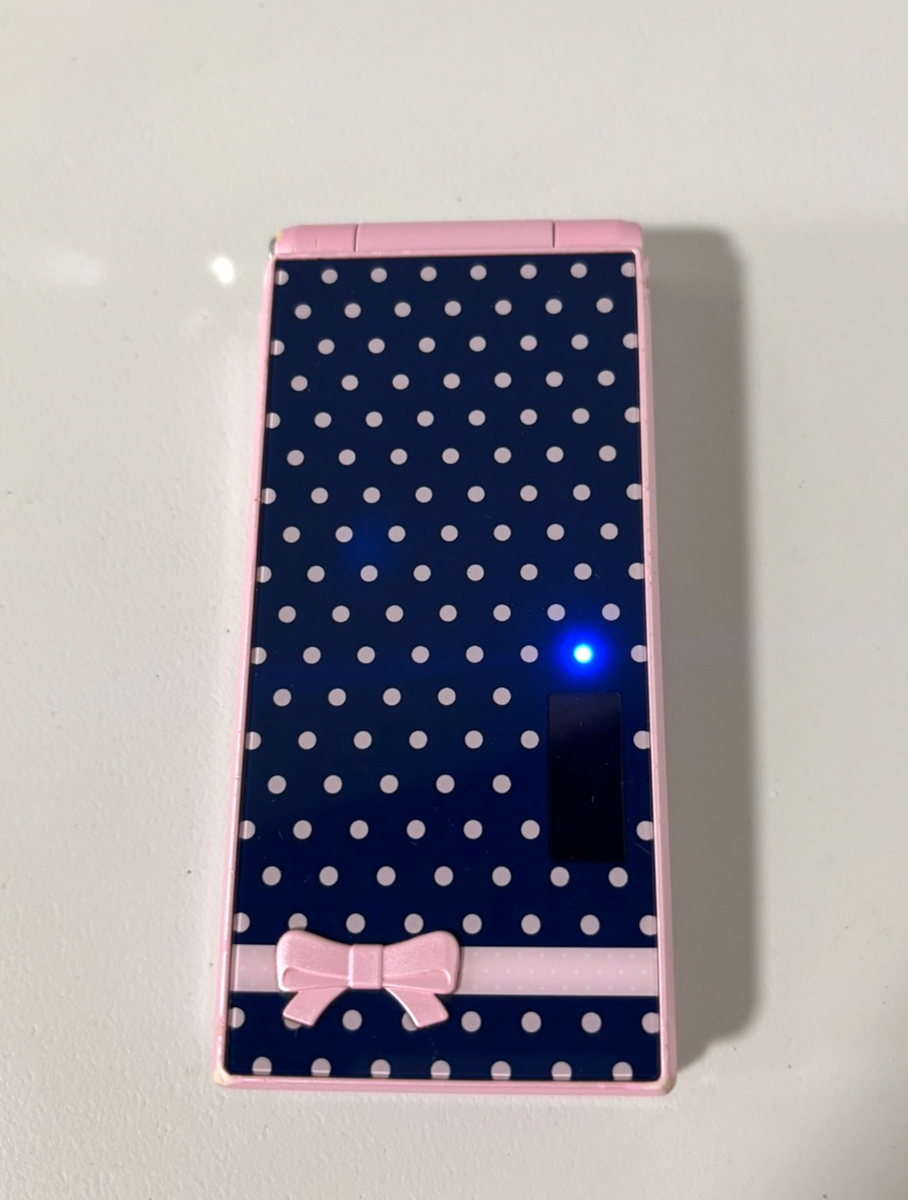 docomo F-06D Girls' Happy Pink Girls FOMA Japanese Flip Phone Near