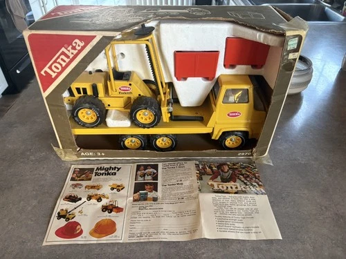 Vintage Tonka 1977 materials handling set #2970 flat bed & forklift New In Box