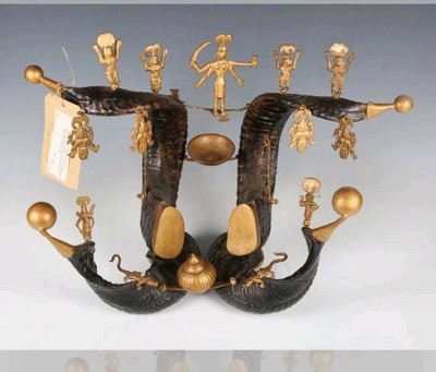 Anthony Redmile IMO Horn und vergoldete bemalte Tischplatte Schnupftabak Mull.