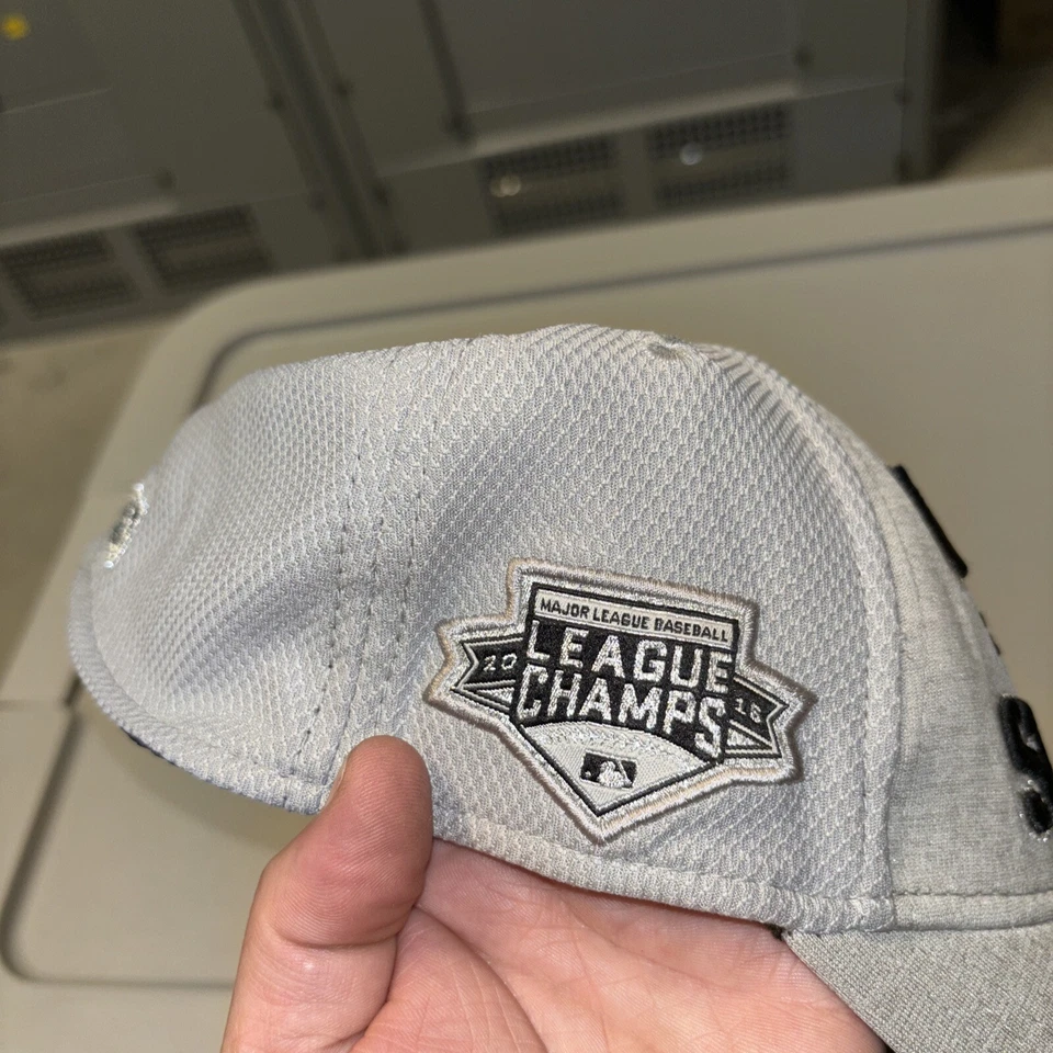 New Era World Series 2016 Baseball Cap Hat Engineered Exclusively MLB Players - Image 4 of 4