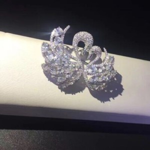 Authentic Real Moissanite 2.20Ct Pear Double Swan Shape Brooch Pin 14K White Gold Plated