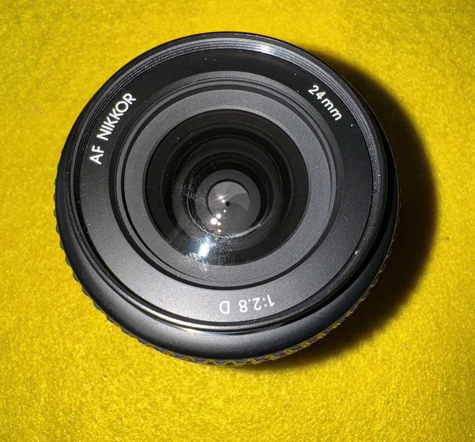 Nikon Nikkor 24mm F/2.8 D - Image 2 of 4