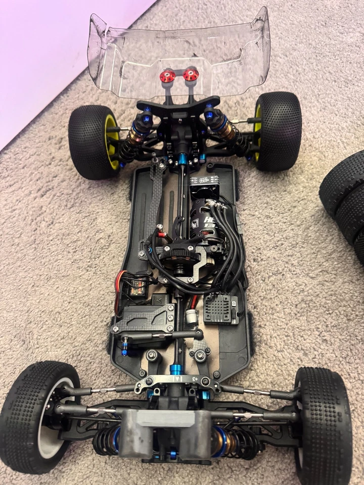 Kit de rolos para buggy Team Associated RC10B74.1 - Imagem 4 de 4