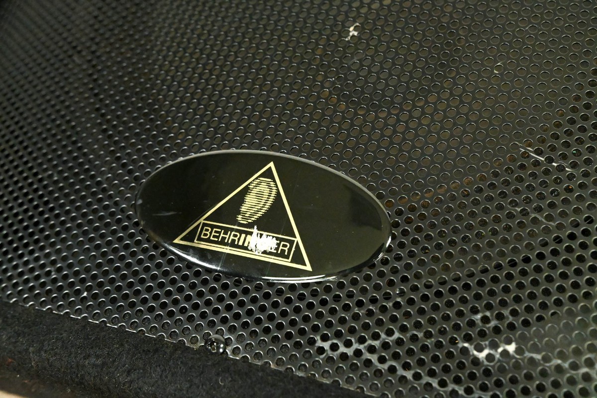 BEHRINGER　EUROLIVE S1220 600695000000000-00-600x600.jpg