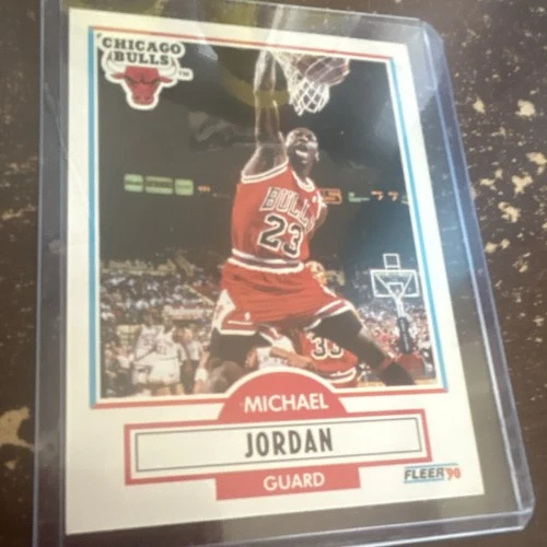 Fleer 1990-91 Base Set Michael Jordan #26 Chicago Bulls NBA Basketball Card