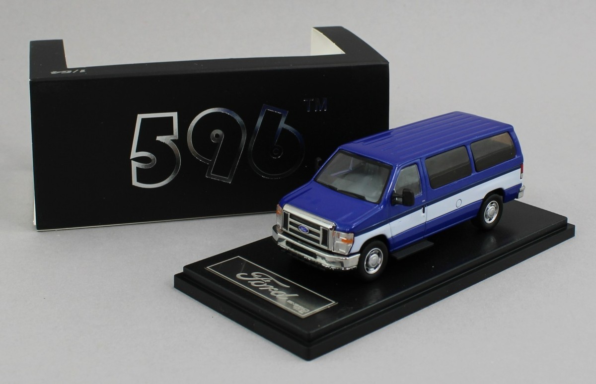 【新品】1/64 596 model フォード E350 オレンジ 596 1:64 Ford E350 Orange with Openable Rear Door and