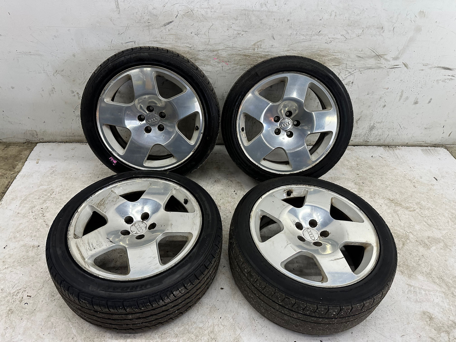00-06 Audi TT 17