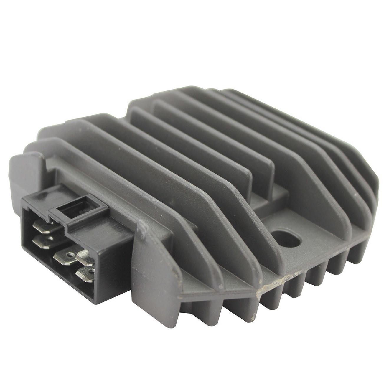 Régulateur de tension Yamaha TMax 500 pour réparer les problèmes de charge de maxiscooter