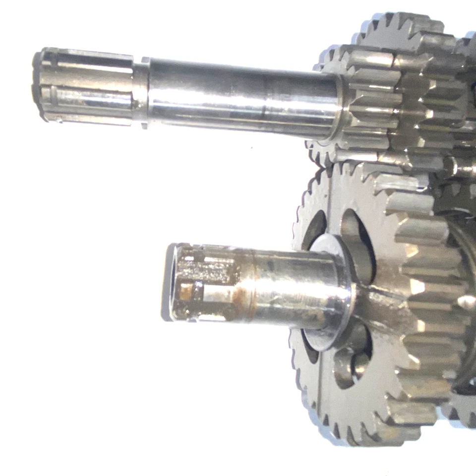 GENUINE OEM 1983 HONDA CR80R TRANSMISSION GEAR BOX VINTAGE CR80 FREE SHIPPING - Image 2 of 3