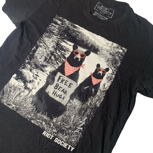 Camicia Riot Society uomo media omaggio orsetto abbracci grafica girocollo manica corta USA