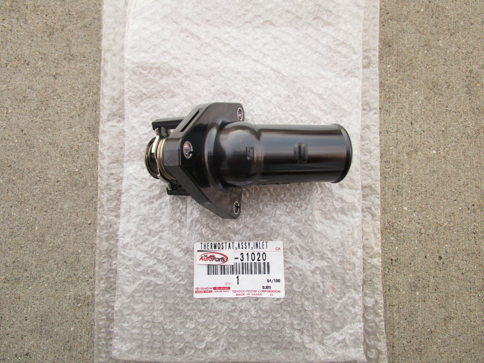 FITS: 06 -18 LEXUS IS350 3.5L V6 ENGINE COOLANT THERMOSTAT WITH HOUSING OEM NEW