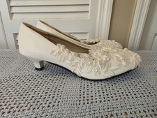Embroidered Women's Wedding Shoes EUR 38