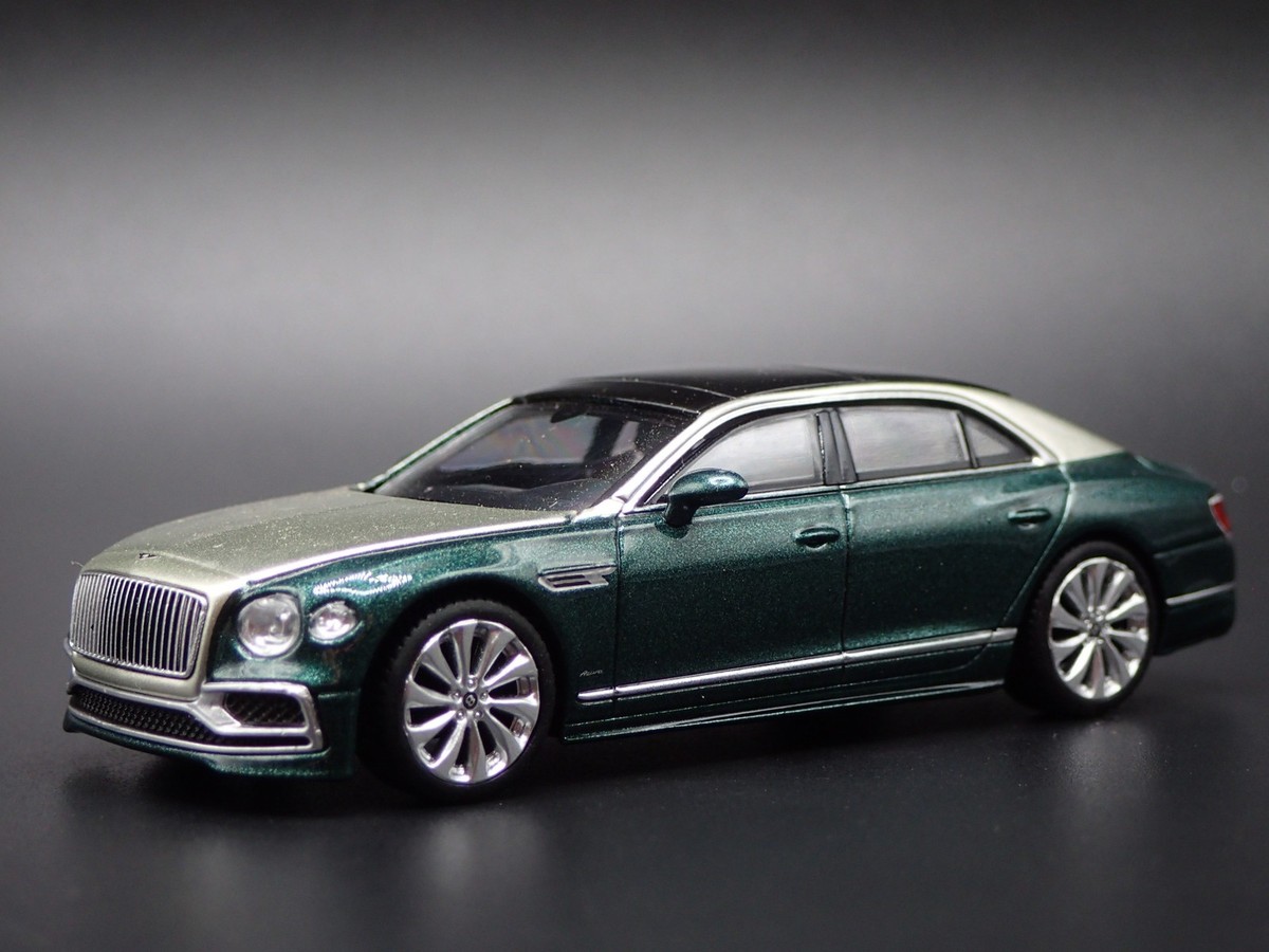 2019-2025 BENTLEY FLYING SPUR 1:64 SCALE COLLECTIBLE DIORAMA