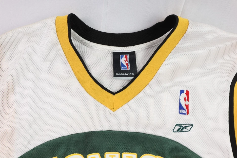 US Men’s Large NBA Basketball Seattle Super Sonics 8 Luke Ridnour White Jersey - Image 3 of 4