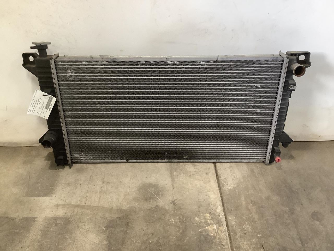 Radiator Standard Duty Cooling Fits 09-14 EXPEDITION 305448