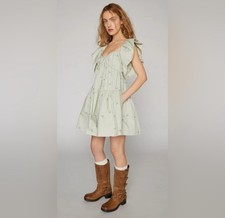 •EN SAISON• Urban Outfitters Anya Embroidered Floral Mini Dress Pockets Green